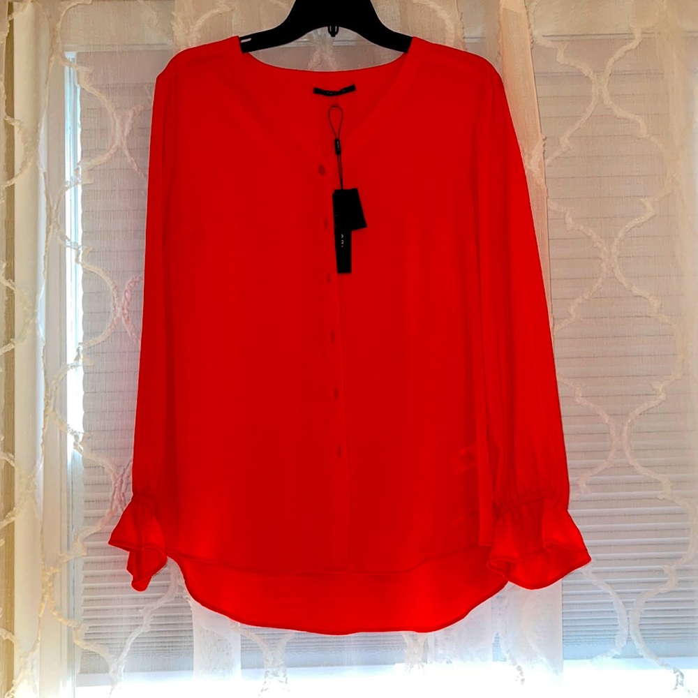 NWT TAHARI LARGE PINK PETAL BLOUSE